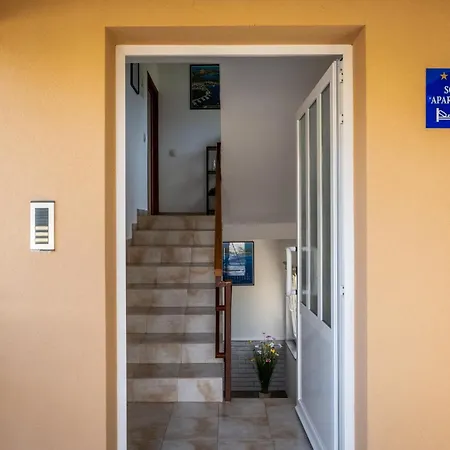 Apartman Ana Póla